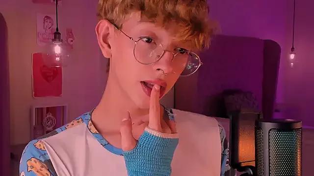 StripChat imDamiano is Freechat imDamiano — Flight to Europe  DREAMS COME TRUE