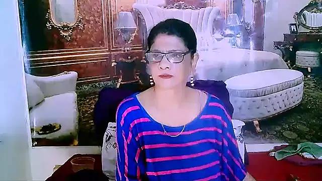 IndianAllure on StripChat 