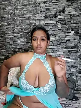 Indiasfantasy_ on StripChat