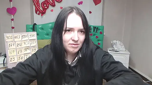 IsabelBlackberry on StripChat