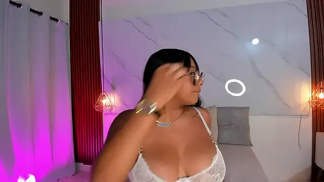 isabella_zc on StripChat