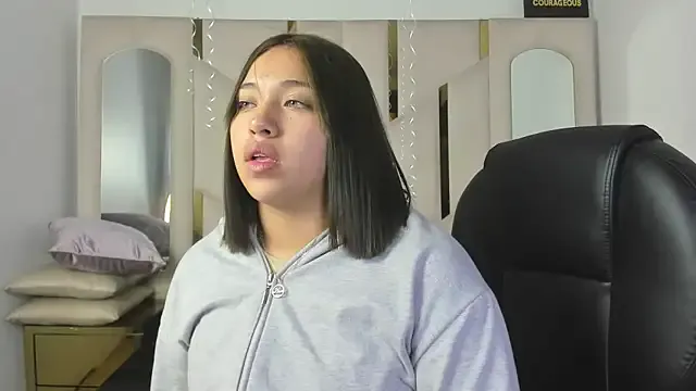 IsabellRodriguez18 — masturbate your breasts 