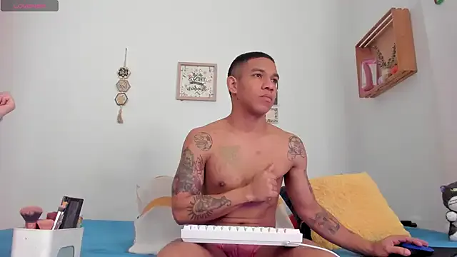 its_me_miley on StripChat