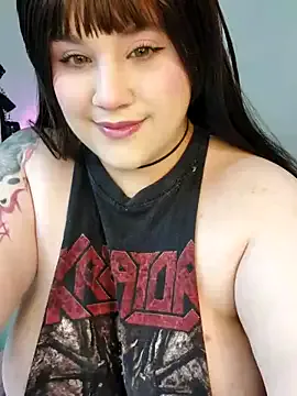 ItsNaiixa on StripChat