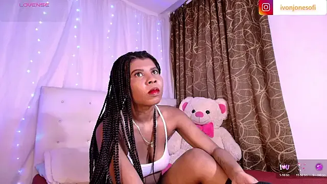 ivonjoness on StripChat