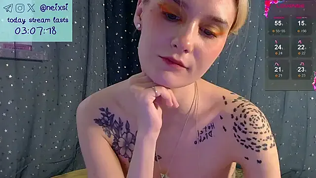 ixsi on StripChat