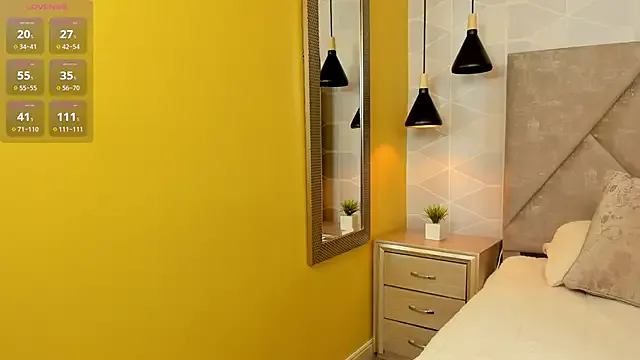 Jade_Whisper on StripChat