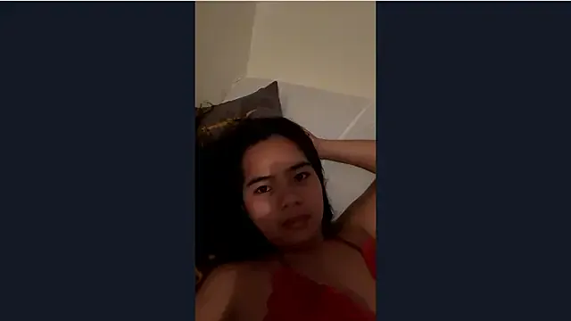 JanethSzerszen — First time here :) How about some smile?