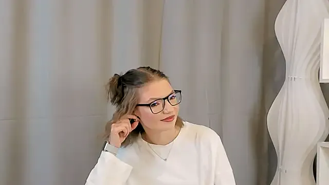 JeaneneWoltz on StripChat