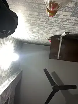 John_desihunk on StripChat