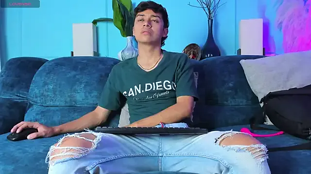 Josh_Bright on StripChat