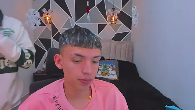 Juan_Nd_Steven on StripChat