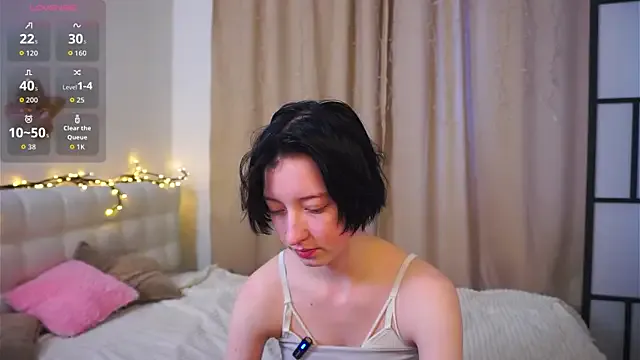 JuanaFriesz on StripChat