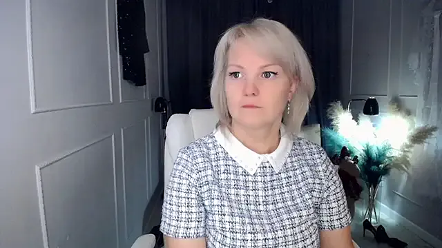 Juarnea on StripChat