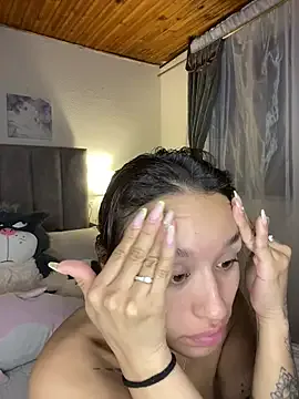 juliana-mancini — ass with oil