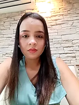 Julieth_hot-69 on StripChat