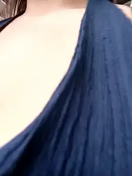 Julieth_hot-69 on StripChat