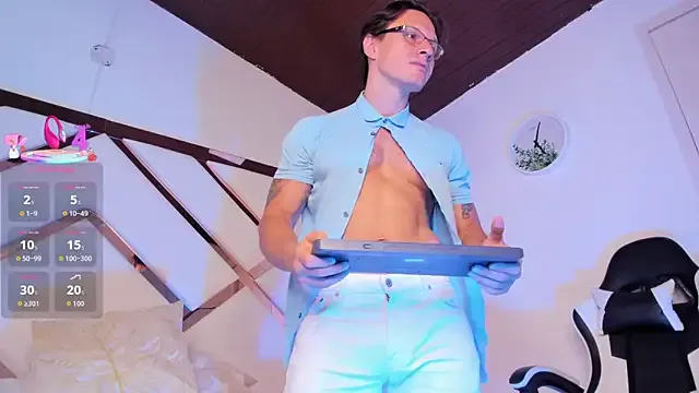 Justin_valverde on StripChat