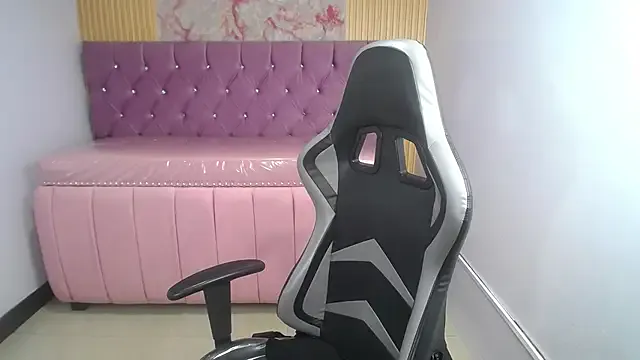 Kailee_ch — DANCE NAKED SEXY