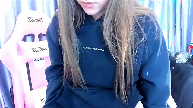 KamilaFoxy on StripChat