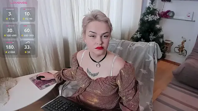 KamillaJei on StripChat