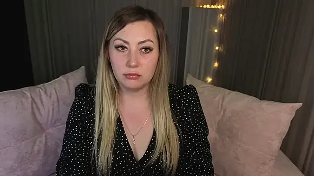 KarenBoobies — HARD SPANK ASS 10 times