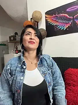 karenlennox1 on StripChat