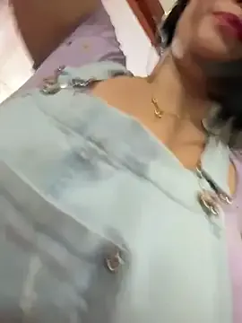 karenlennox1 on StripChat
