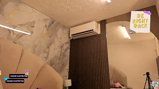 Katemoss70 on StripChat