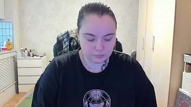 katya_idinax — show oil on chest