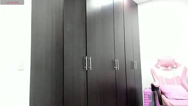 kendal_hot01 — CUM HOT KENDALL, DONNT STOP!