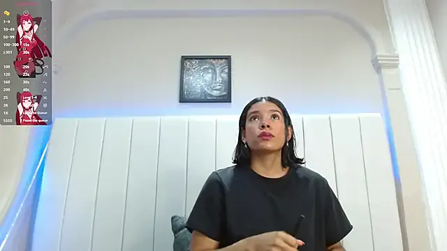 kendra_lux1 on StripChat