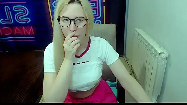 kerakiss877 on StripChat