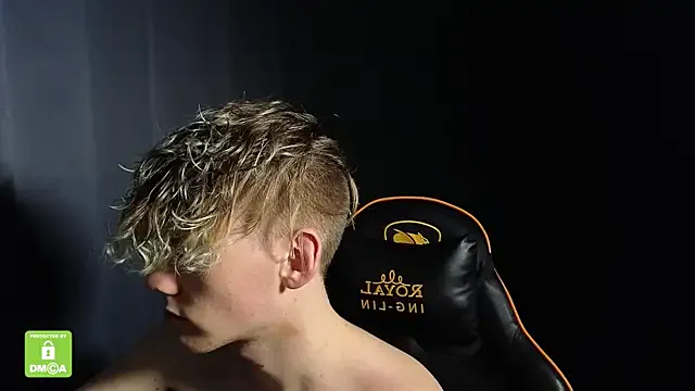 Keytaro on StripChat