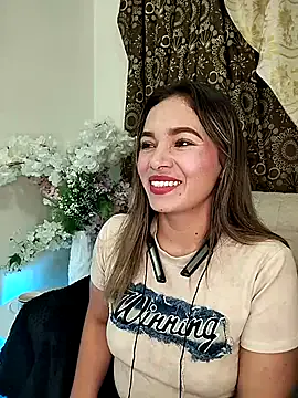 Kiaraa88 on StripChat