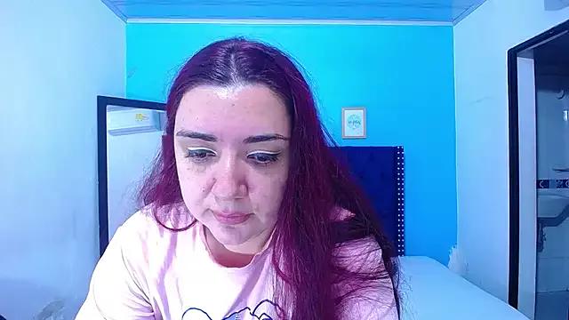 kinky_redhead18 on StripChat 