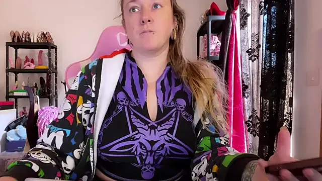 kisicaxx on StripChat
