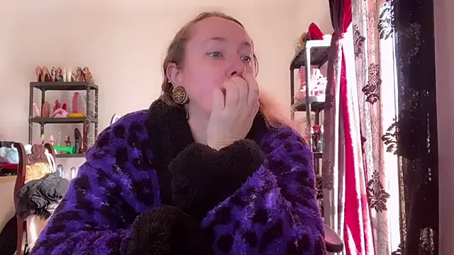 kisicaxx on StripChat