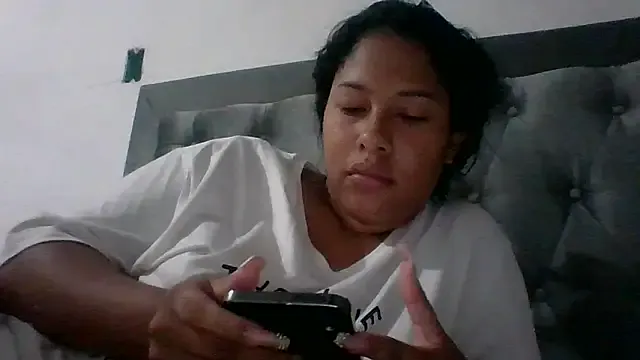 Kitra_New — Freechat on StripChat