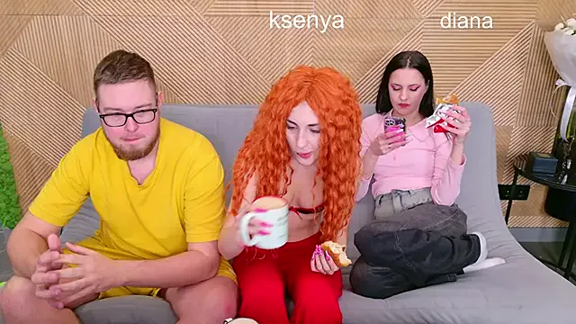 Ksenny — threesome sex + creampie