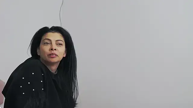 LadyLiia — pussy close up