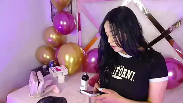 ladymooncs on StripChat