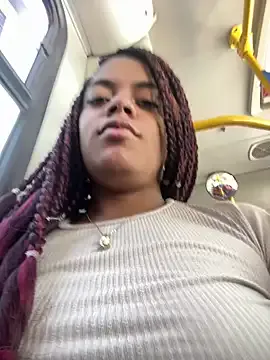 ladyrd1 on StripChat