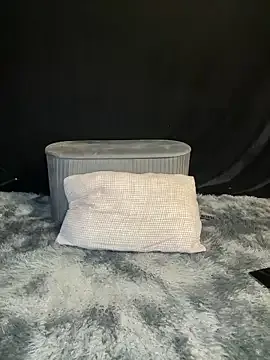 LadySaraNoir — Make me squirt baby 