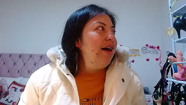 lanaqueen699 on StripChat