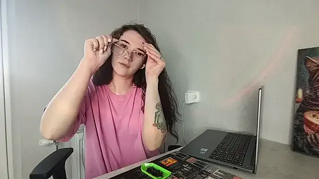 LaritaTocchio — Slow teasing dance 