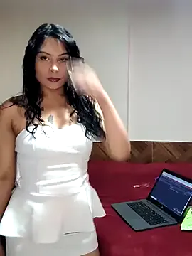 Laura_Daza1 on StripChat