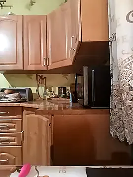 Laura_Kiss — Naked