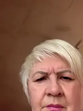 Laura_Millf — squirt