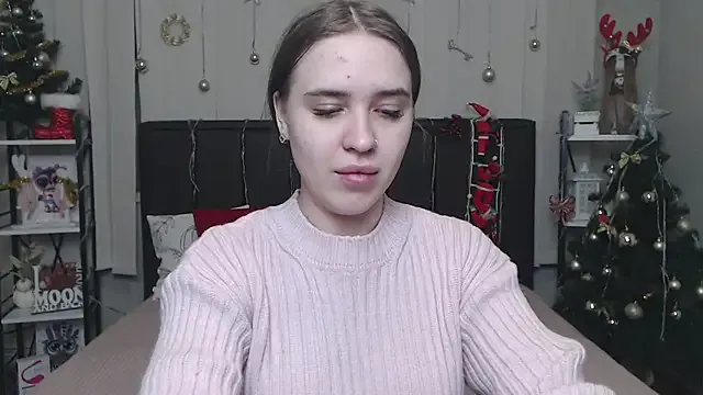 LauraHlot on StripChat